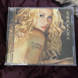 Shakira Laundry service  CD